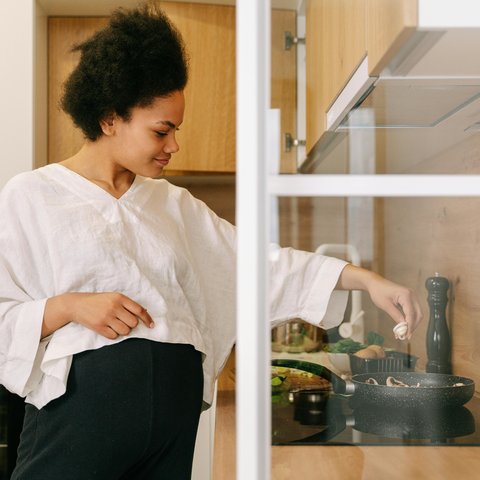 pexels-ivan-s-7994064