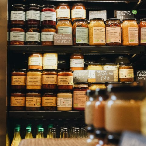 pexels-lapushkina-12070248